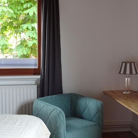 Henne-Apartment Messe Hannover Buitenkant foto