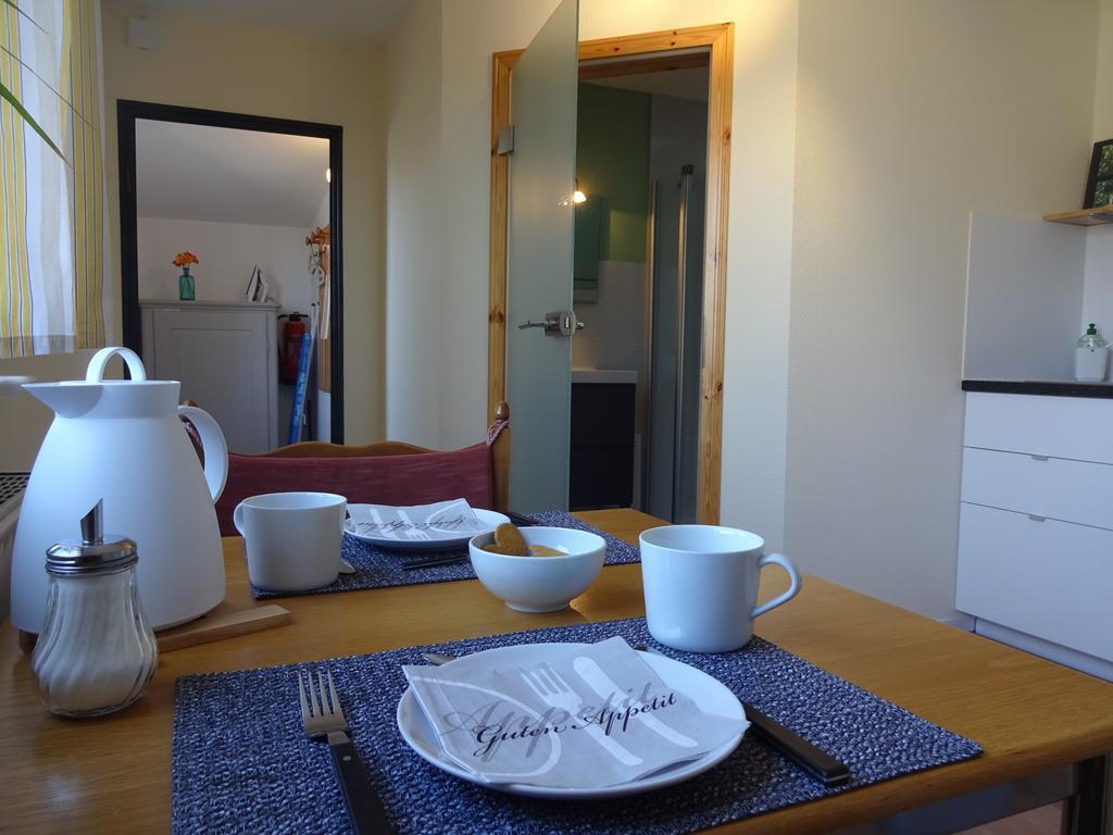 Henne-Apartment Messe Hannover Buitenkant foto
